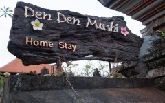 Den Den Mushi Homestay sign